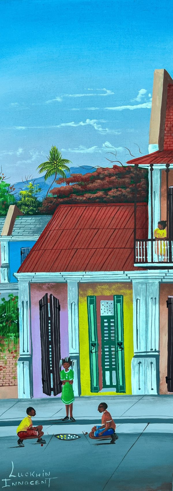 Le tableau Mab de Luckner Innocent célèbre un héritage haïtien profond en mettant en scène un jeu traditionnel ancré dans l’enfance. L’artiste capture non seulement l’amusement des enfants, mais aussi la transmission des valeurs de partage, d’agilité et de compétition amicale qui font partie de la culture populaire haïtienne depuis des générations.