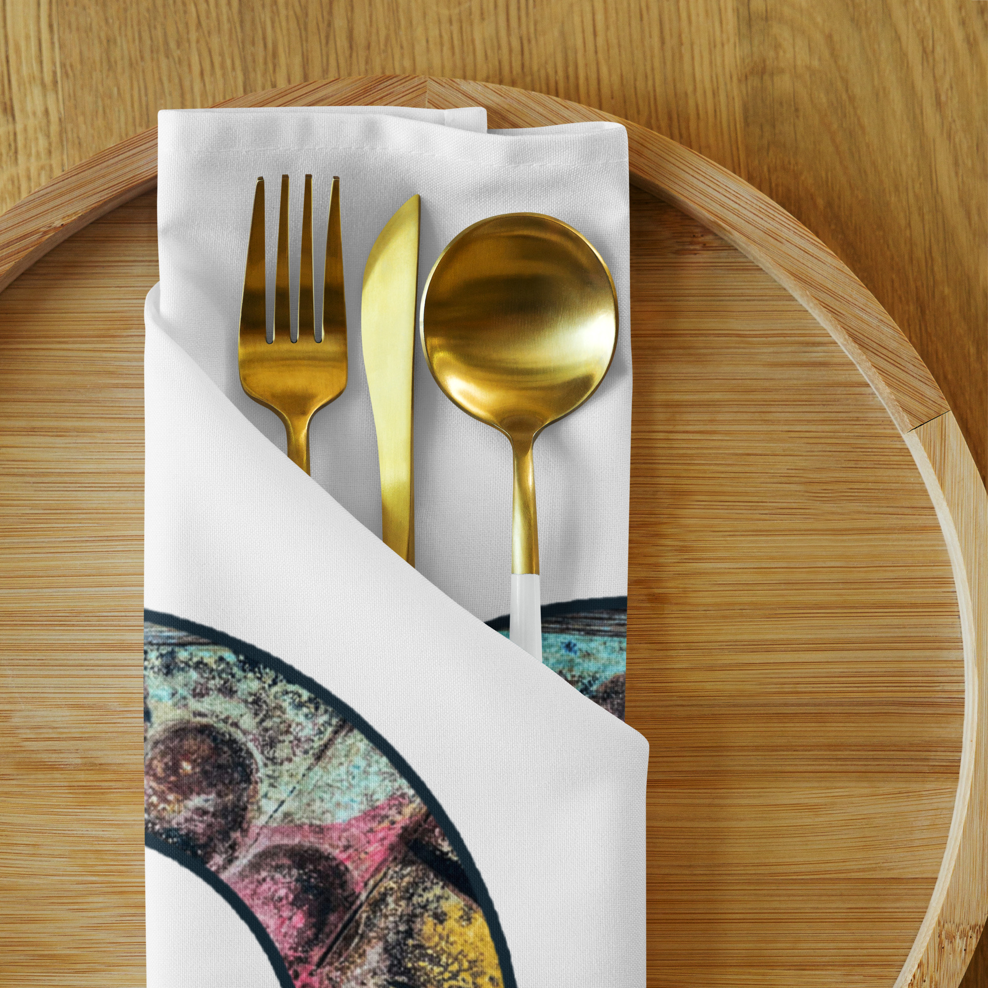 7 Luxury Gold Cutlery: Stunning Napkin Fold for Elegant Table Settings set Tiga - Image 3